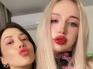 Nakenchatta med Leslie & Annie på Live Cam ⋆ FLIRT SHOW ⋆ Webcamsex med amatörer