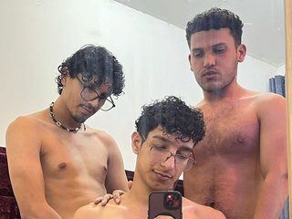 1 On 1 Sex Cams - Gabriel & Milo & Bruno English Alt Text Streamray-Cams