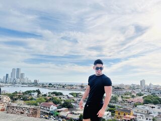 Vinny Oliver profile