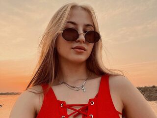 Watch Richelle Orlikowski live on cam on Flirt4Free