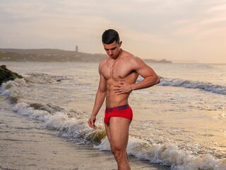 Ethan Lennox profile