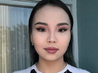 Watch Kiera Milinazzo live on cam on Flirt4Free