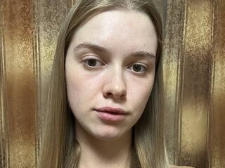 Watch Nickole Giorgi live on cam on Flirt4Free