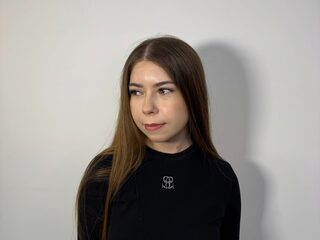 Latrina Cezil live cam model at Flirt4Free