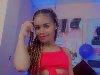 Watch Ingrid Taffur live on cam on Flirt4Free