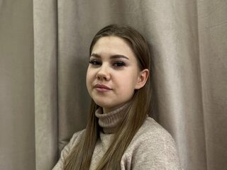 Watch Tambra Takara live on cam on Flirt4Free