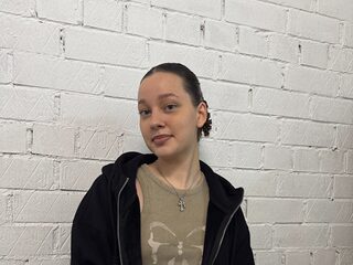 Sau Meir live cam model at Flirt4Free