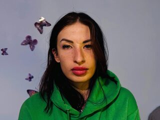 Ella Laisure live cam model at Flirt4Free