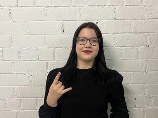 Watch Kori Harms live on cam on Flirt4Free