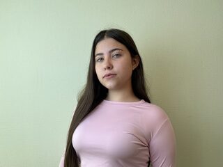 Watch Eleonor Bingert live on cam on Flirt4Free