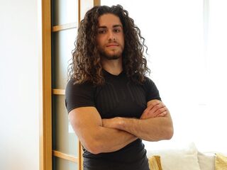 Fernando Reyes live cam model at Flirt4Free