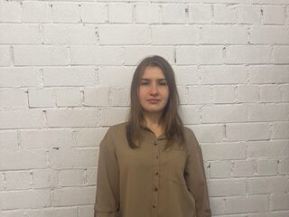 Watch Demetra Alberda live on cam on Flirt4Free