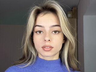 Watch Noma Faden live on cam on Flirt4Free