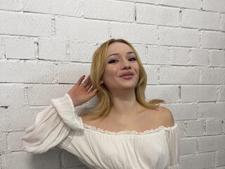 Watch Brittney Rudnick live on cam on Flirt4Free