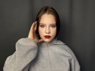 Watch Daniella Angrisano live on cam on Flirt4Free