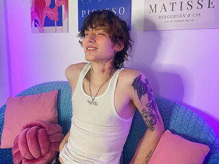 Travis Class profile