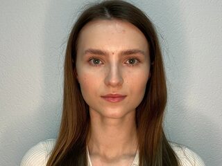 Lezlie Bekius live cam model at Flirt4Free