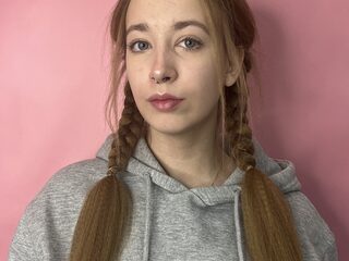 Watch Roxie Condict live on cam on Flirt4Free