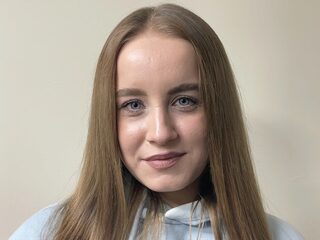 Watch Virgen Malotte live on cam on Flirt4Free