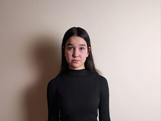 Onie Dellen live cam model at Flirt4Free