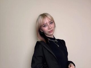 Junita Leonhard webcam