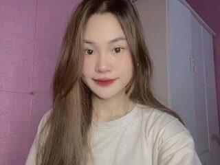 Watch Chonie Noies live on cam on Flirt4Free