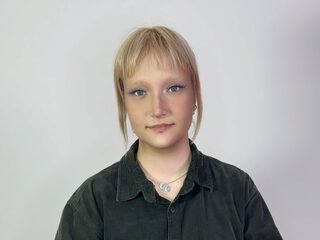 Watch Adriene Kurtulus live on cam on Flirt4Free