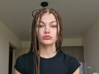 Watch Cherilyn Shield live on cam on Flirt4Free