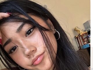 Watch Andriana Star live on cam on Flirt4Free