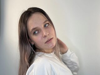 Sonia Chatten live cam model at Flirt4Free