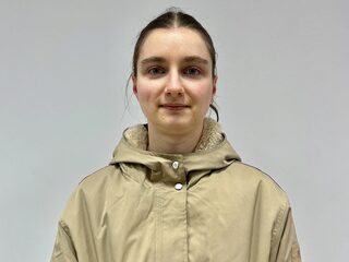 Tina Costa webcam model