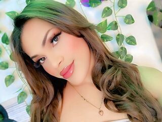 Watch Daniela Aristizabal live on cam on Flirt4Free