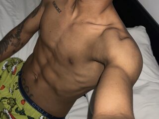 Paul Polar live cam model at Flirt4Free