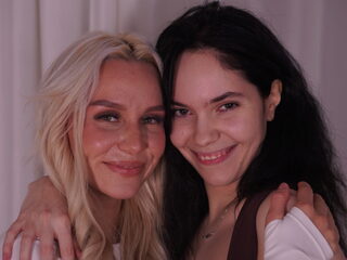 Moira Hallsted & Karoline Mcclanahan webcam