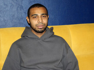 Derek Richardson profile