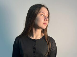 Watch Esther Augustson live on cam on Flirt4Free