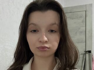 Watch Franchesca Sporman live on cam on Flirt4Free