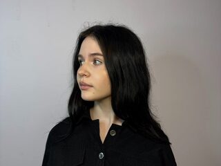 Watch Kourtney Gover live on cam on Flirt4Free