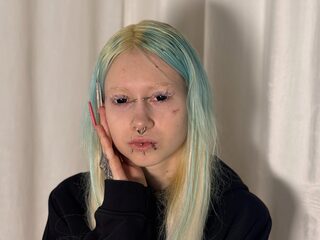 Alecia Algire live cam model at Flirt4Free