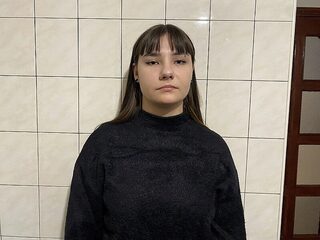 Watch Alice Meoww live on cam on Flirt4Free