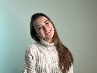 Watch Loria Luquin live on cam on Flirt4Free