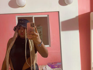 Watch Livia Matosa live on cam on Flirt4Free