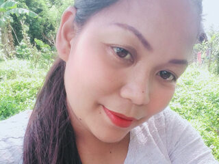 Watch Karrina Lean live on cam on Flirt4Free