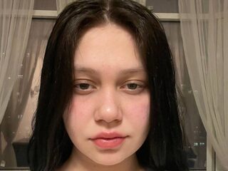 Marhta Holsclaw webcam