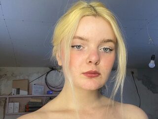 Shanti Sievertsen Live Webcam on Flirt4Free