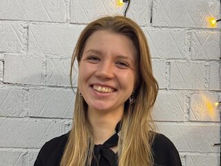 Mardell Zarozinski Live Webcam on Flirt4Free