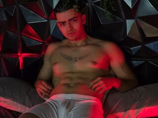 Elliot Colton profile