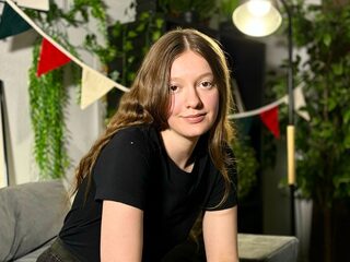 Odette Aluqdah Live Webcam on Flirt4Free