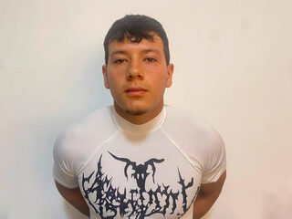 Magnus Sttone profile