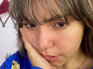 Emma Grays Live Webcam on Flirt4Free